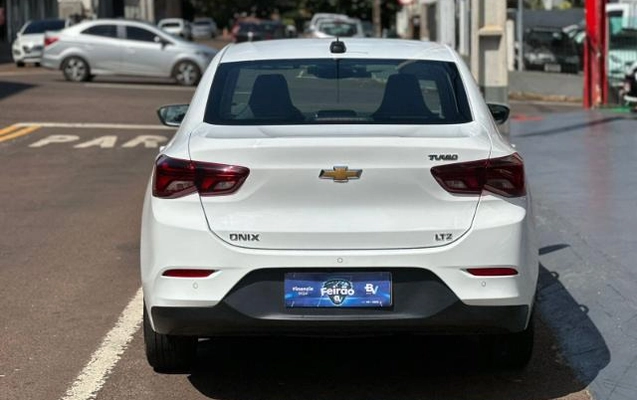 imagem-https://www.socarrao.com.br/sc-vehicle-images-prod/977055/1784207223395-1784207143141.8.jpg