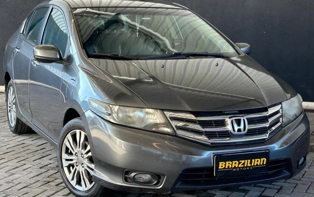 imagem-https://www.socarrao.com.br/sc-vehicle-images-prod/977630/1789479569421-7938604_3_B_83230265a6.jpeg