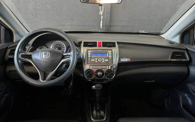 imagem-https://www.socarrao.com.br/sc-vehicle-images-prod/977630/1789479569426-7938604_8_B_f0a8c65cf6.jpeg