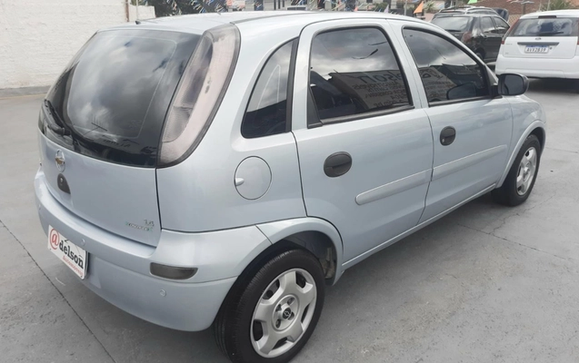 imagem-https://www.socarrao.com.br/sc-vehicle-images-prod/977849/1776269762141-NC5qcGVn.jpeg