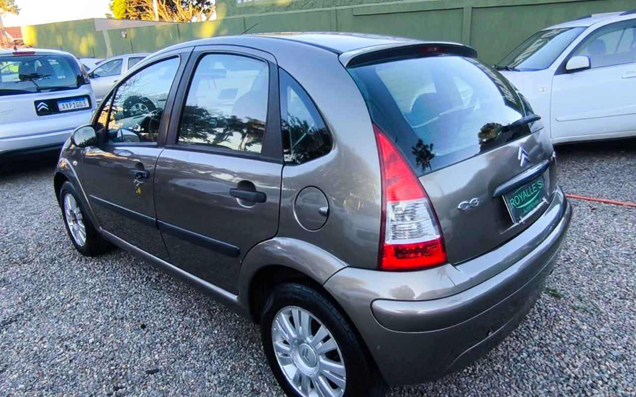 imagem-https://www.socarrao.com.br/sc-vehicle-images-prod/978112/1778611327847-SU1HXzIwMjYwNTExXzE2NDgwNyAoQ29weSkuanBn.jpg
