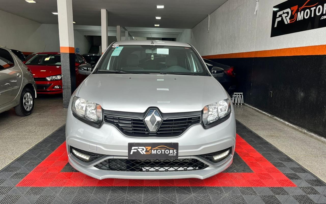 imagem-https://www.socarrao.com.br/sc-vehicle-images-prod/978209/1775068473206-V2hhdHNBcHAgSW1hZ2UgMjAyNi0wNC0wMSBhdCAxNS4yOC4wNSAoMSkuanBlZw.jpeg