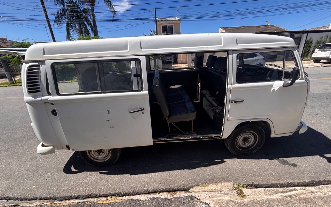 imagem-https://www.socarrao.com.br/sc-vehicle-images-prod/978233/1775069798214-SU1HXzU1MDAuanBlZw.jpeg