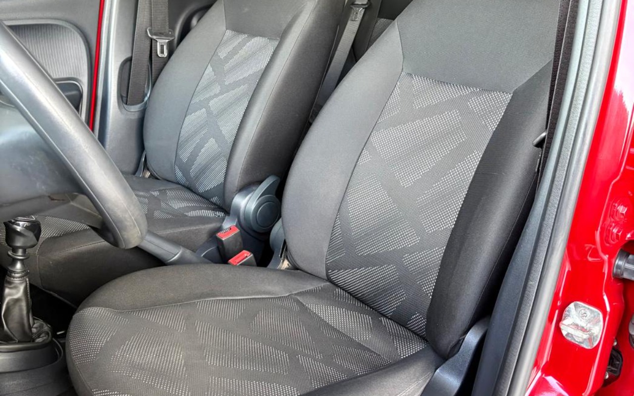 imagem-https://www.socarrao.com.br/sc-vehicle-images-prod/978274/1775069831803-V2hhdHNBcHAgSW1hZ2UgMjAyNi0wNC0wMSBhdCAwOS4zMS40NC5qcGVn.jpeg