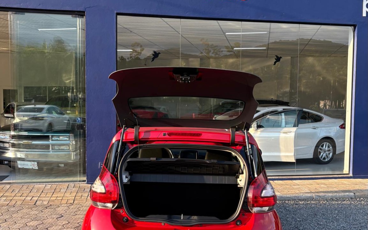 imagem-https://www.socarrao.com.br/sc-vehicle-images-prod/978274/1775069831963-V2hhdHNBcHAgSW1hZ2UgMjAyNi0wNC0wMSBhdCAwOS4yOC4yNy5qcGVn.jpeg