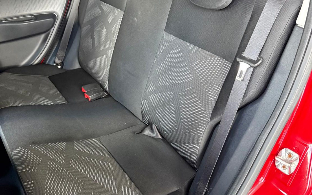 imagem-https://www.socarrao.com.br/sc-vehicle-images-prod/978274/1775069832163-V2hhdHNBcHAgSW1hZ2UgMjAyNi0wNC0wMSBhdCAwOS4zMi4wOS5qcGVn.jpeg