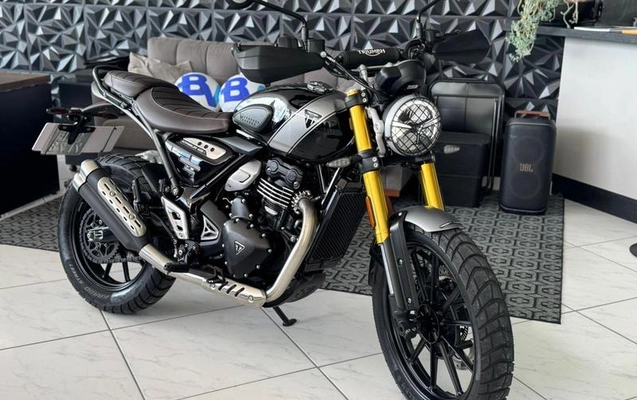 imagem-https://www.socarrao.com.br/sc-vehicle-images-prod/978296/1789585363671-7934116_9_B_518340ab89.jpeg