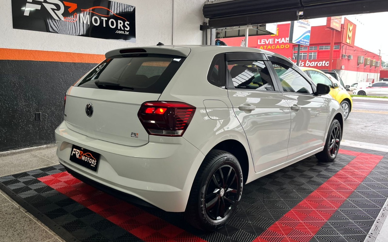 imagem-https://www.socarrao.com.br/sc-vehicle-images-prod/978440/1775073288661-V2hhdHNBcHAgSW1hZ2UgMjAyNi0wMy0zMCBhdCAwOS41Ni4wNy5qcGVn.jpeg