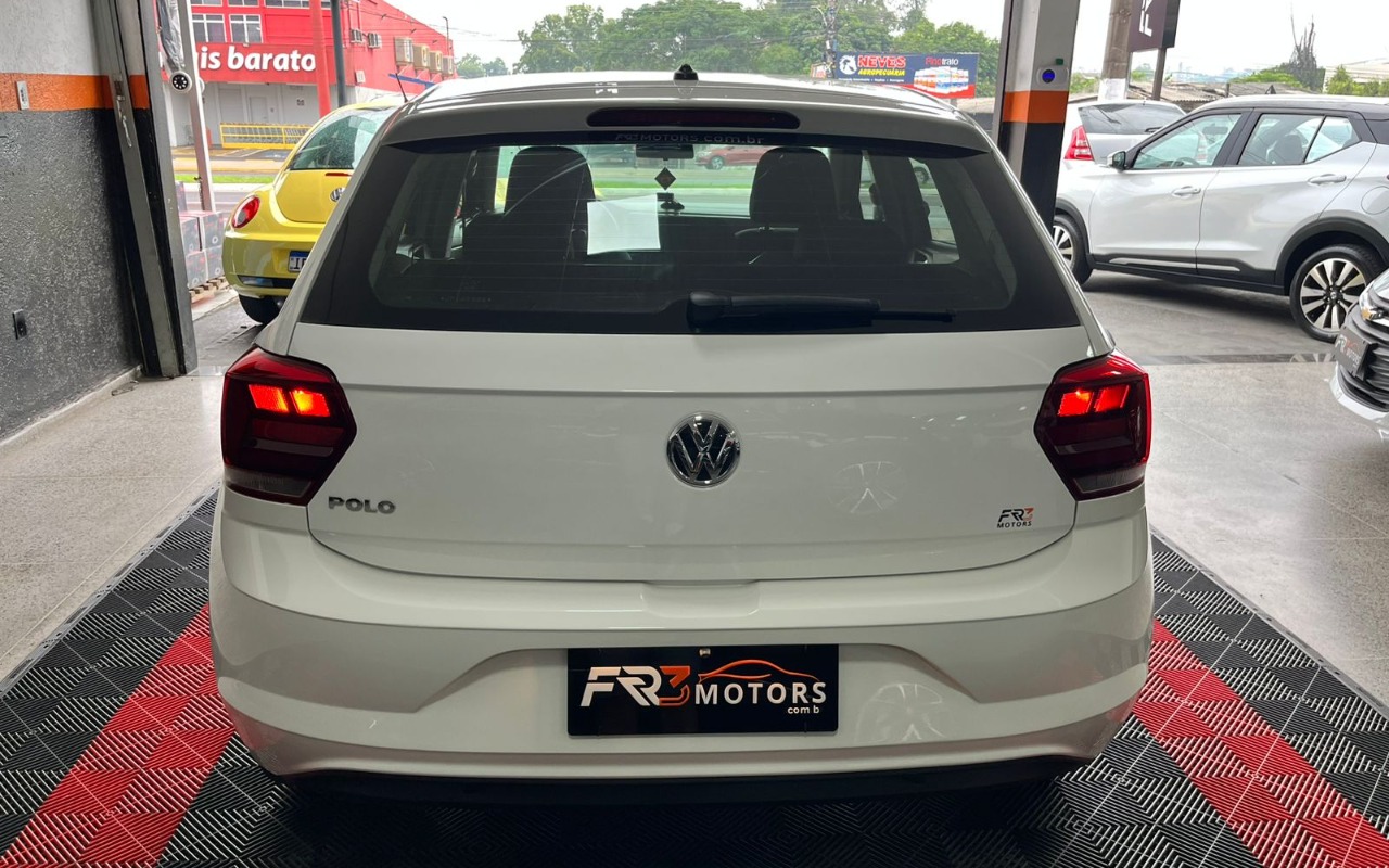 imagem-https://www.socarrao.com.br/sc-vehicle-images-prod/978440/1775073288757-V2hhdHNBcHAgSW1hZ2UgMjAyNi0wMy0zMCBhdCAwOS41Ni4wNyAoMikuanBlZw.jpeg