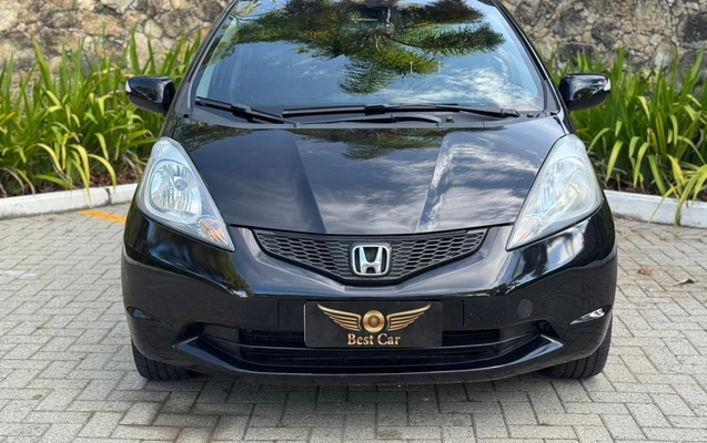 imagem-https://www.socarrao.com.br/sc-vehicle-images-prod/978535/1775074768519-003_966173a4e3c969c8d164a2b265e30e68.jpeg