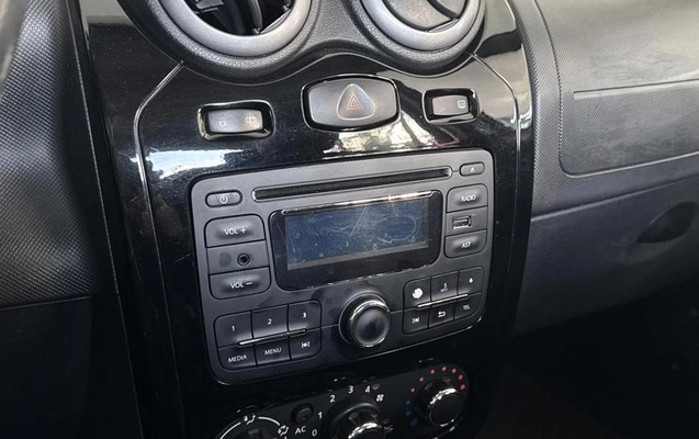 imagem-https://www.socarrao.com.br/sc-vehicle-images-prod/978563/1785855234565-7956602_8_B_642ee81964.jpeg