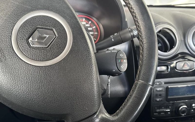 imagem-https://www.socarrao.com.br/sc-vehicle-images-prod/978563/1785855234569-7956602_12_B_40e03a0a27.jpeg