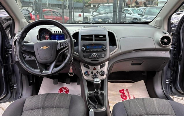 imagem-https://www.socarrao.com.br/sc-vehicle-images-prod/978838/1788204421688-42193bcb81314516ae3135d20ce48925_1775084092242.jpg