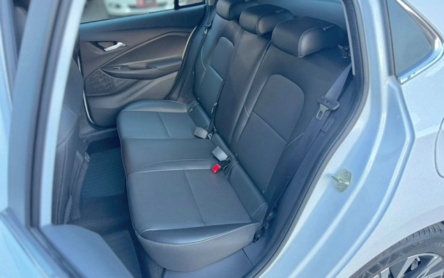imagem-https://www.socarrao.com.br/sc-vehicle-images-prod/979364/1775130357957-f2a573f0-c07b-4e23-80bc-fc7ba386f419.jpg