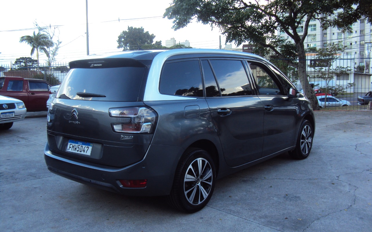 imagem-https://www.socarrao.com.br/sc-vehicle-images-prod/979588/1775132881538-RFNDMDA1NjIuSlBH.JPG