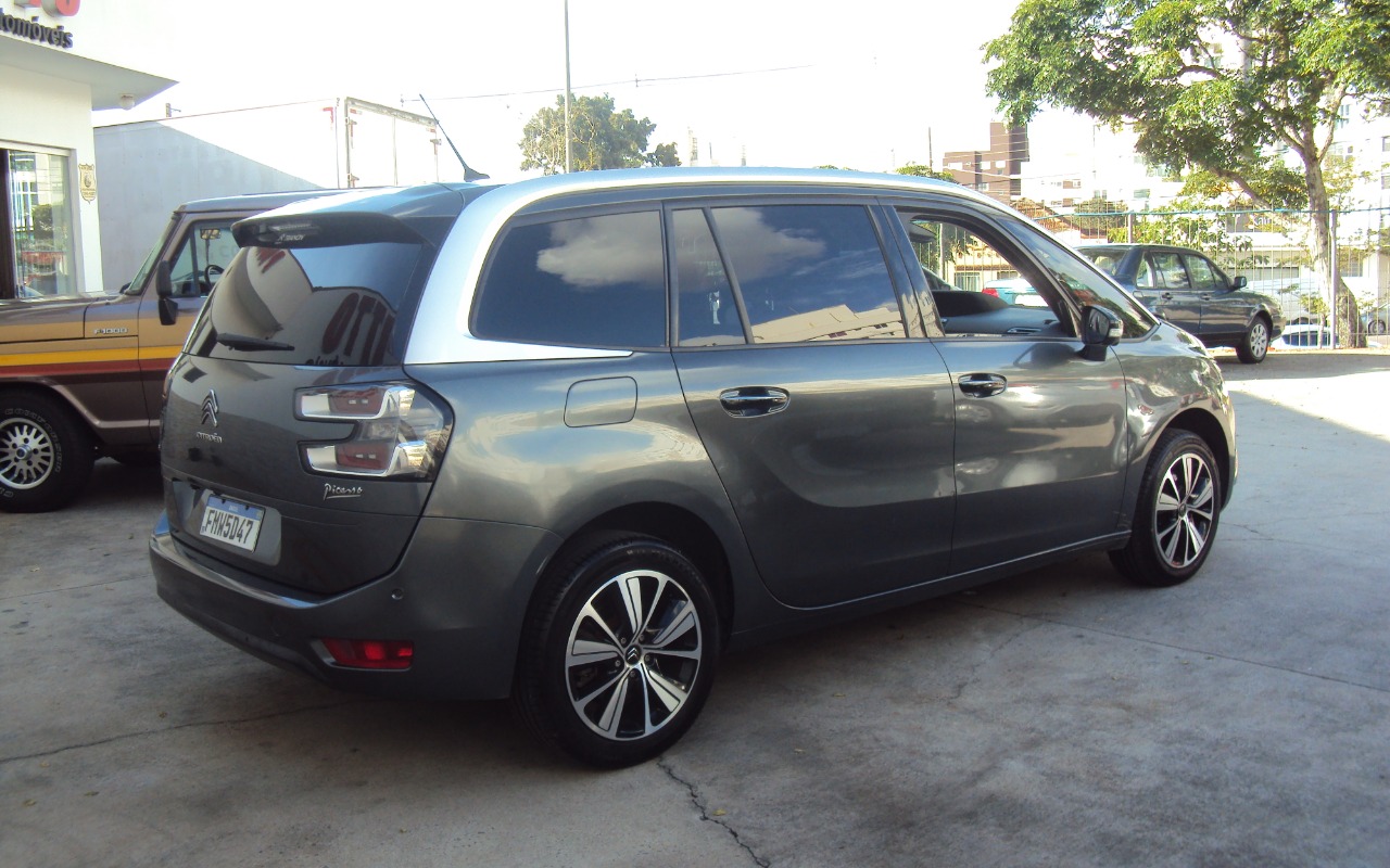 imagem-https://www.socarrao.com.br/sc-vehicle-images-prod/979588/1775132881808-RFNDMDA1MzcuSlBH.JPG