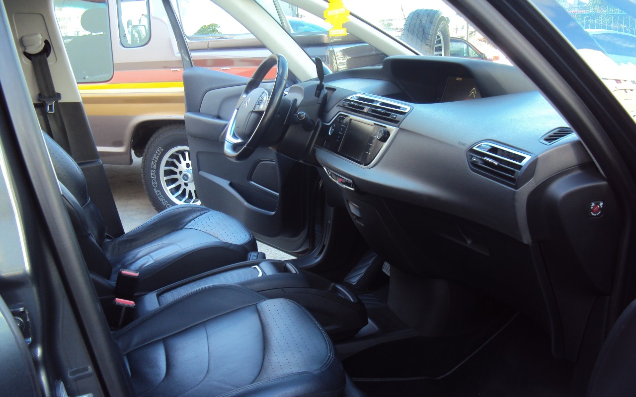 imagem-https://www.socarrao.com.br/sc-vehicle-images-prod/979588/1775133108237-RFNDMDA1NDAuSlBH.JPG