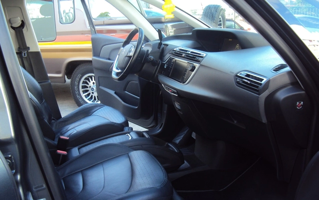 imagem-https://www.socarrao.com.br/sc-vehicle-images-prod/979588/1775133108237-RFNDMDA1NDAuSlBH.JPG