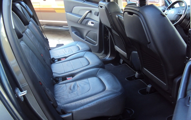 imagem-https://www.socarrao.com.br/sc-vehicle-images-prod/979588/1775133108443-RFNDMDA1NDIuSlBH.JPG