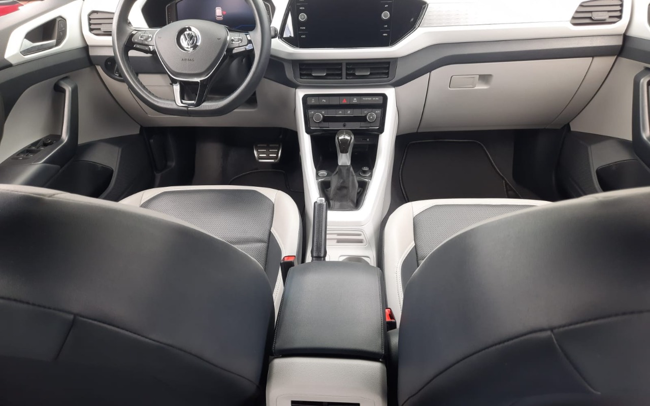 imagem-https://www.socarrao.com.br/sc-vehicle-images-prod/979611/1775132944199-SU1HLTIwMjYwNDAxLVdBMDAzMi5qcGc.jpg