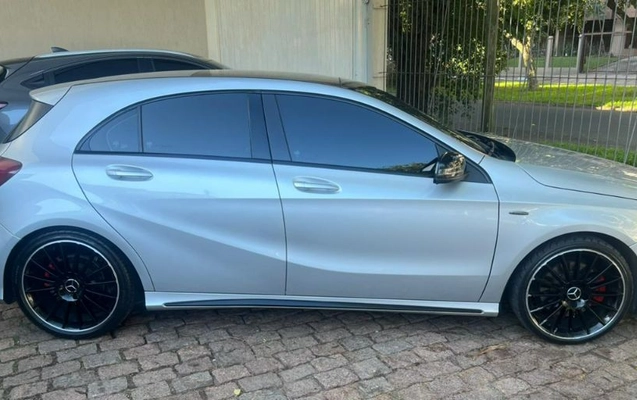 imagem-https://www.socarrao.com.br/sc-vehicle-images-prod/979645/1779031679910-gb-1a621c6.jpeg