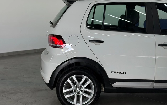 imagem-https://www.socarrao.com.br/sc-vehicle-images-prod/979691/1775135291383-f0a77c83-4d6b-431f-af9d-af66be817bd6.jpg