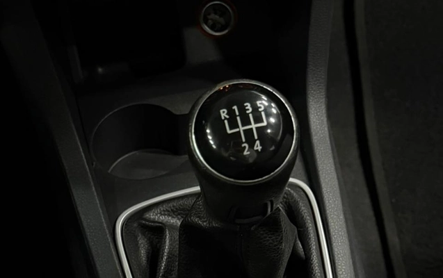 imagem-https://www.socarrao.com.br/sc-vehicle-images-prod/979691/1775135291385-1b39aaa9-1bc2-42f6-b0b8-e2d2a5cc482e.jpg