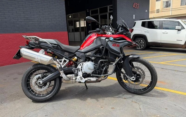 imagem-https://www.socarrao.com.br/sc-vehicle-images-prod/979720/1789558448046-7936717_7_B_ee38b1a0c1.jpeg