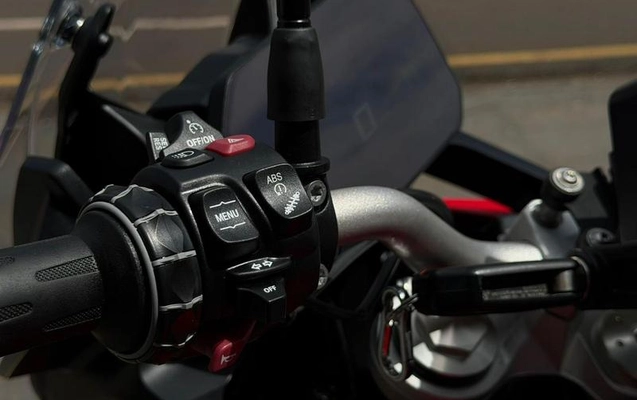 imagem-https://www.socarrao.com.br/sc-vehicle-images-prod/979720/1789558448062-7936717_0_B_41725d46e7.jpeg