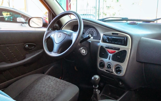 imagem-https://www.socarrao.com.br/sc-vehicle-images-prod/979769/1775136896407-ZvXPIg8jr1hw07CRBBb9bLSNHuyNZxGM.jpg