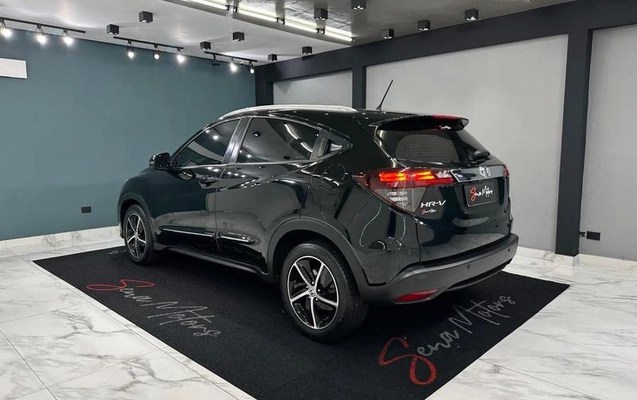 imagem-https://www.socarrao.com.br/sc-vehicle-images-prod/979770/1789660412281-7954146_7_B_ebdfecf1fe.jpeg