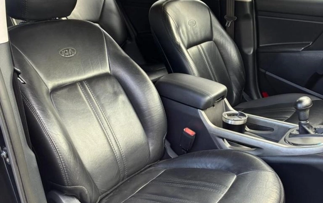 imagem-https://www.socarrao.com.br/sc-vehicle-images-prod/979816/1775138112970-694169ce72cc9c2b6.jpeg