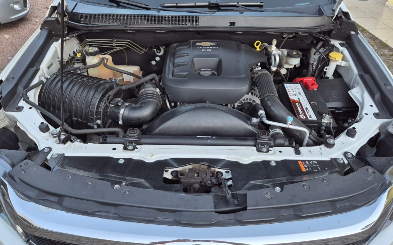 imagem-https://www.socarrao.com.br/sc-vehicle-images-prod/979934/1775140365653-V2hhdHNBcHAgSW1hZ2UgMjAyNi0wMy0yOCBhdCAxMS4wMy41OS5qcGVn.jpeg