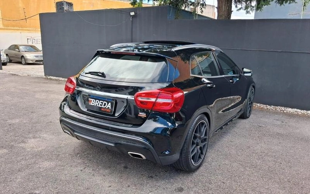 imagem-https://www.socarrao.com.br/sc-vehicle-images-prod/980023/1784914113901-7958578_9_B_03c023ea68.jpeg