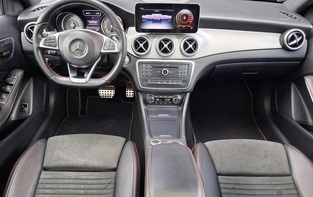 imagem-https://www.socarrao.com.br/sc-vehicle-images-prod/980023/1784914113906-7958578_5_B_7218a5e3fb.jpeg