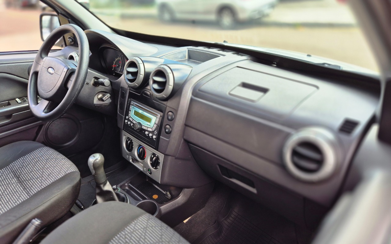 imagem-https://www.socarrao.com.br/sc-vehicle-images-prod/980043/1775143510284-MjAyNjA0MDJfMTA0NTA2LmpwZw.jpg
