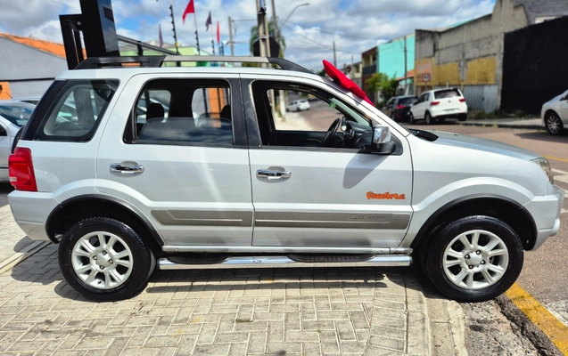 imagem-https://www.socarrao.com.br/sc-vehicle-images-prod/980043/1775143510631-MjAyNjA0MDJfMTA0MzU2LmpwZw.jpg