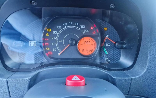imagem-https://www.socarrao.com.br/sc-vehicle-images-prod/980075/1789673778639-7958620_9_B_0b40552c13.jpeg