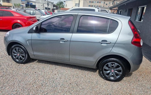 imagem-https://www.socarrao.com.br/sc-vehicle-images-prod/980083/1787235149351-7958565_4_B_63ceb91ac5.jpeg