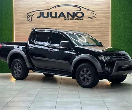Mitsubishi L200 2018 Preto — foto 1 de 3