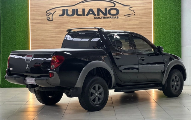 imagem-https://www.socarrao.com.br/sc-vehicle-images-prod/980348/1783617931344-dZ83fjPN9VljQ2tzgauHRBQcD5DdG6Mo.jpg