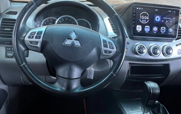 imagem-https://www.socarrao.com.br/sc-vehicle-images-prod/980348/1783617931345-PlEe0XkIKu4xazAsvRAXTZHYQMQ280gi.jpg