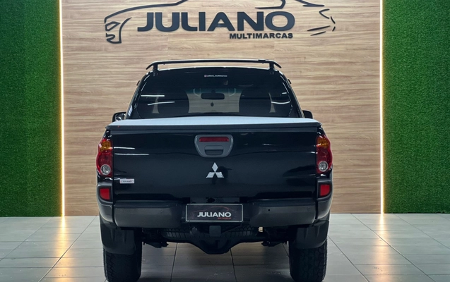 imagem-https://www.socarrao.com.br/sc-vehicle-images-prod/980348/1783617931345-szgZ3lxStGTbHWXOX22jPnkXfqo3GPgh.jpg