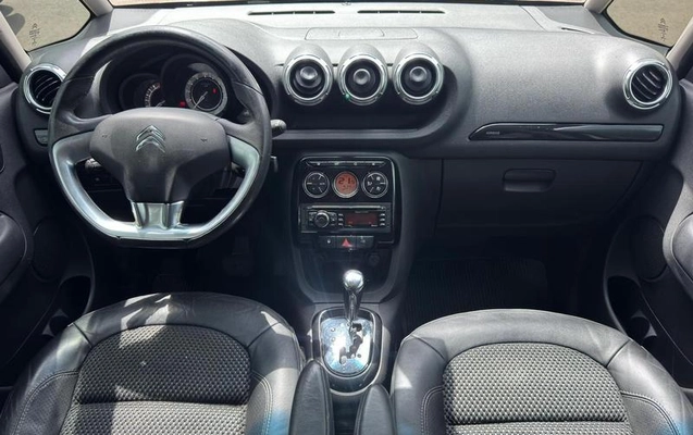 imagem-https://www.socarrao.com.br/sc-vehicle-images-prod/980444/1787167075609-7954248_0_B_b8a036377e.jpeg