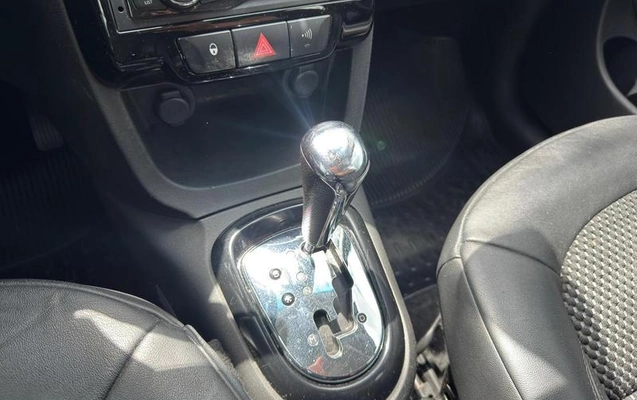 imagem-https://www.socarrao.com.br/sc-vehicle-images-prod/980444/1787167075614-7954248_1_B_29ea671e55.jpeg