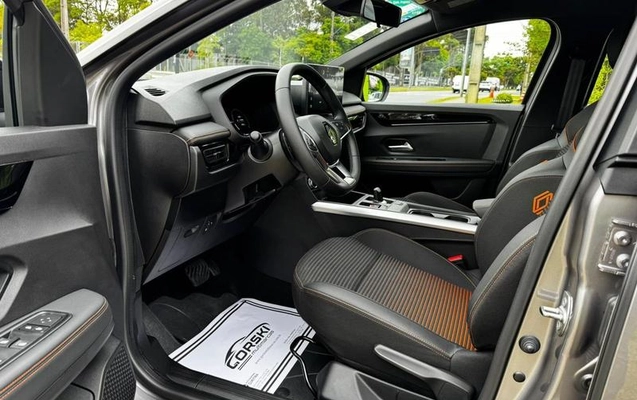 imagem-https://www.socarrao.com.br/sc-vehicle-images-prod/980676/1789071201246-7956991_16_B_b8f0632236.jpeg