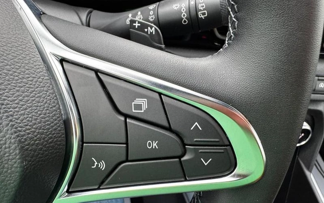 imagem-https://www.socarrao.com.br/sc-vehicle-images-prod/980676/1789071201252-7956991_16_B_5ff67b00c3.jpeg