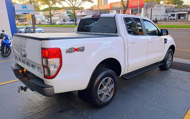imagem-https://www.socarrao.com.br/sc-vehicle-images-prod/980695/1775153991523-Rk9SRCBSQU5HRVIgMi4yIFhMUyA0WDQgQ0QgRElFU0VMIEFVVE9Nw4FUSUNPIDIwMjIgQlJBTkNPIDQuanBn.jpg