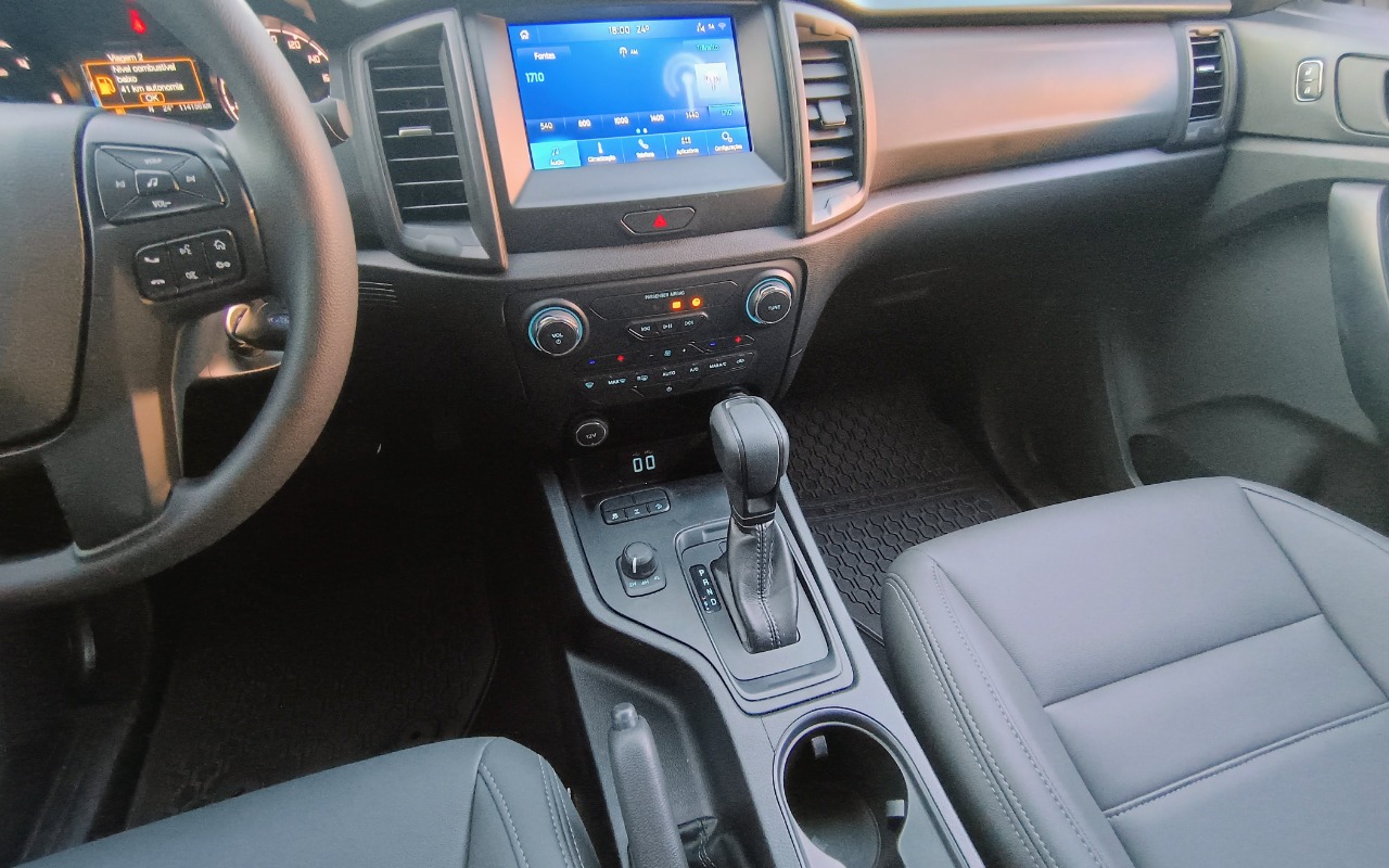imagem-https://www.socarrao.com.br/sc-vehicle-images-prod/980695/1775153993094-Rk9SRCBSQU5HRVIgMi4yIFhMUyA0WDQgQ0QgRElFU0VMIEFVVE9Nw4FUSUNPIDIwMjIgQlJBTkNPIDE1LmpwZw.jpg