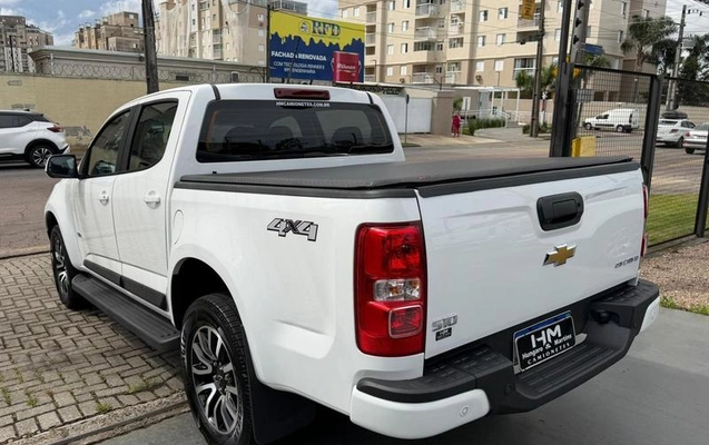imagem-https://www.socarrao.com.br/sc-vehicle-images-prod/981051/1782489153340-7959936_3_B_aba42e62d9.jpeg